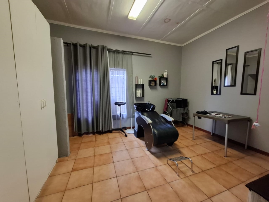 4 Bedroom Property for Sale in Bodorp North West